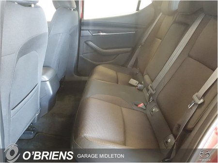 2022 Mazda Mazda3 2.0P Mazda M Hybrid 5DR (122ps) HOMURA IPM2 €24,900 thumbnail