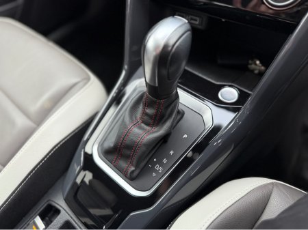 2020 Volkswagen T-Roc HIGHLINE PREMIUM SPORT - 2.0L DIESEL - AUTO - 12M WARRANTY - CAR: 1688 €21,950 thumbnail