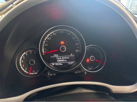 2013 Volkswagen Beetle - thumbnail 12