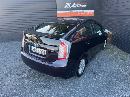 2014 Toyota Prius - thumbnail 6