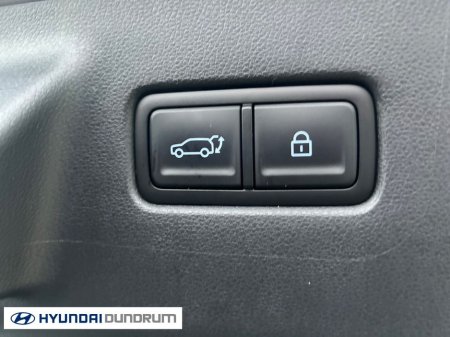 2025 Hyundai Santa Fe Phev Premium Calligra €68,950 thumbnail