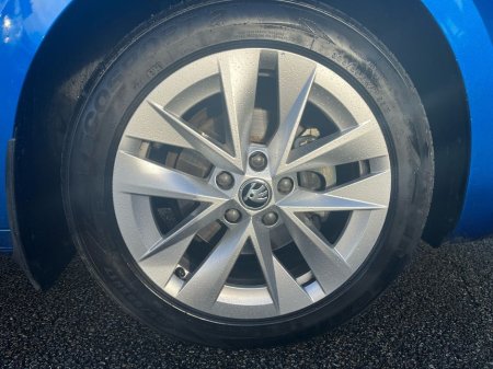 2023 Skoda Octavia OCTAVIA AMB 2.0TDI 115HP €27,995 thumbnail