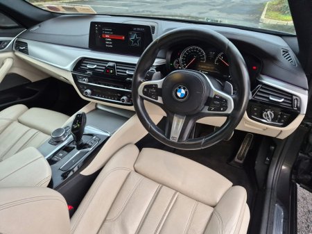 2017 BMW 5 Series - thumbnail 10