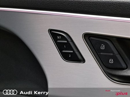 2025 Audi Q7 60TFSI E QUATTRO 490BHP AUTOMATIC €96,900 thumbnail