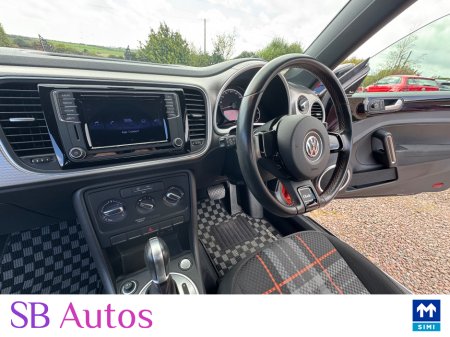 2016 Volkswagen Beetle - thumbnail 13