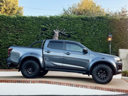 2025 Isuzu D-MAX - thumbnail 10