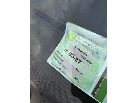 2012 Volkswagen Golf - thumbnail 4