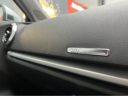 2019 Audi A3 €18950 2019 AUDI A3 30TFSI 1.4 AUTOMATIC / CRUISE CONTROL / REVERSE CAMERA AND MORE €18,950 thumbnail