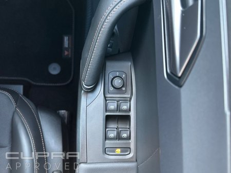 2024 Cupra Formentor e-Hybrid 204hp DSG €35,995 thumbnail