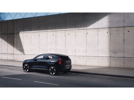2026 Volvo EX30 - thumbnail 8