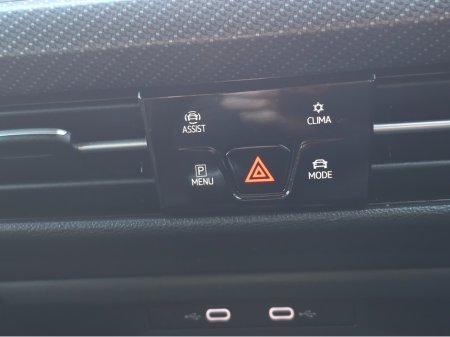 2021 Volkswagen Golf 1.5 TSI R-LINE  130HP ORIGINAL IRISH CAR €24,500 thumbnail