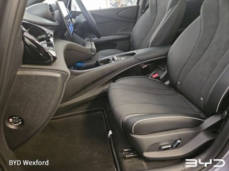 2026 BYD Dolphin Design 60.4kWh €34,706 thumbnail