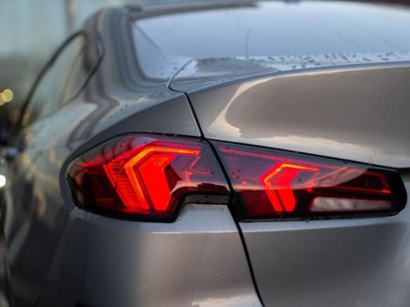 2026 BMW 2 Series - thumbnail 8