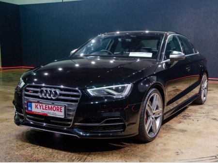 2016 Audi S3 BLACK HALF LEATHER UPHOLSTERY - FACTORY ALLOY WHEELS - FLAT BOTTOM STEERING WHEEL - REVERSE CAMERA €25,950 thumbnail