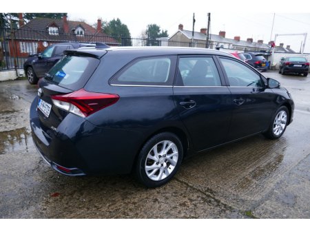 2016 Toyota Auris 1.6 D BUSINESS EDITION 1 110BHP 5DR €12,750 thumbnail