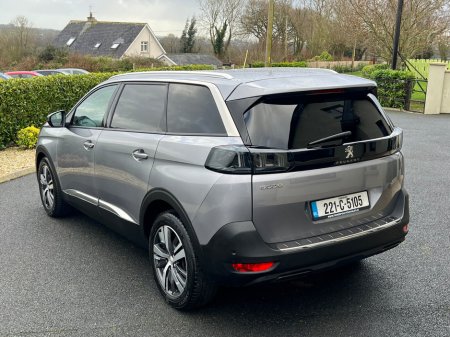 2022 Peugeot 5008 1.5 BlueHDi 130bhp Allure €33,950 thumbnail
