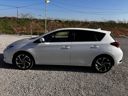 2017 Toyota Auris - photo 6