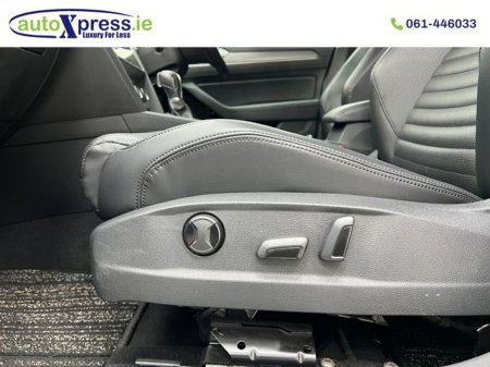 2020 Volkswagen Passat - thumbnail 23