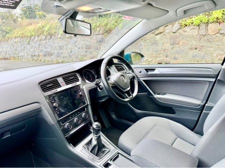 2018 Volkswagen Golf COMFORTLINE 1.6 TDI!!NEW NCT 28!! €13,850 thumbnail