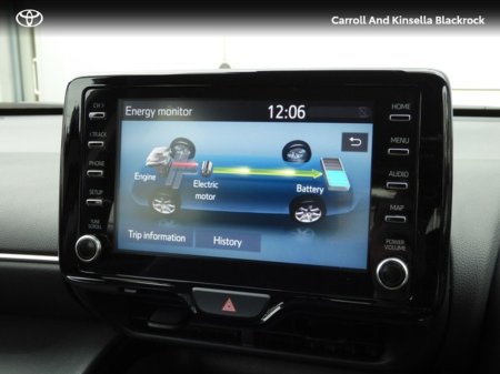 2024 Toyota Yaris Cross Hybrid Luna €27,950 thumbnail