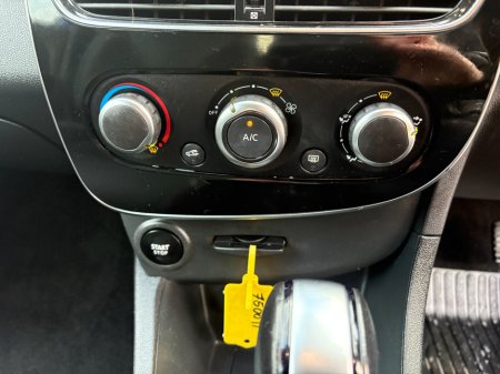 2017 Renault Clio 1.2 16V 75 EXPRESSION €11,500 thumbnail