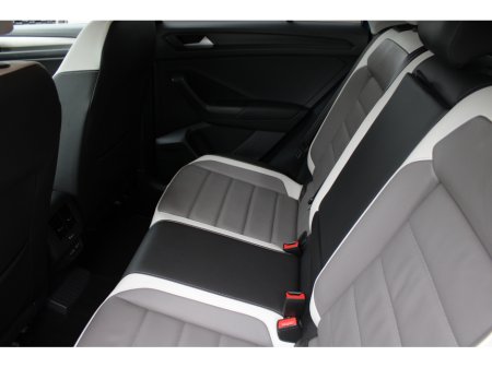 2022 Volkswagen T-Roc - thumbnail 18