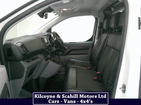 2021 Toyota Proace 2.0 120HP GX LWB 4DR €19,750 thumbnail