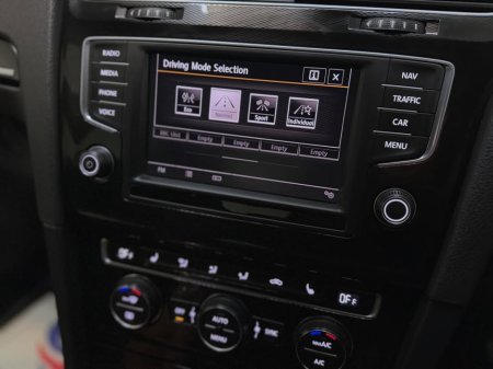 2016 Volkswagen Golf GTD 2.0 TDI 184 PS €14,995 thumbnail