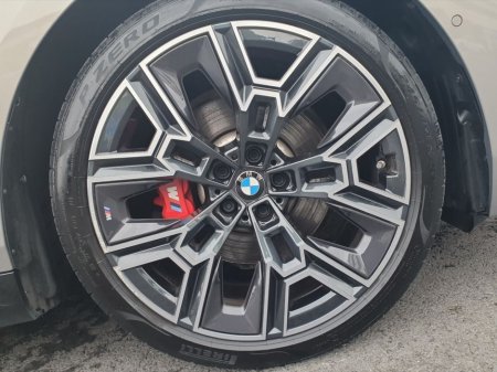 2024 BMW 5 Series - thumbnail 14