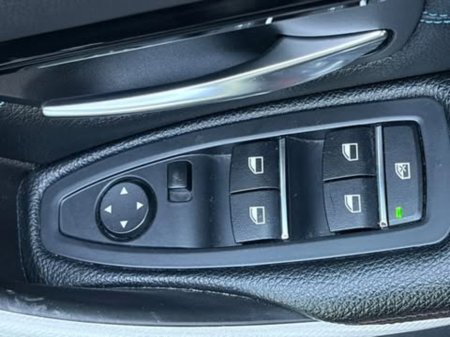 2018 BMW 3 Series 330e M Sport €18,950 thumbnail