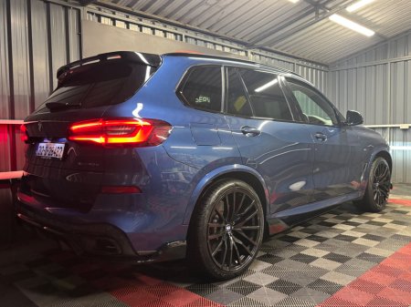 2021 BMW X5 xDrive45e M Sport €52,900 thumbnail