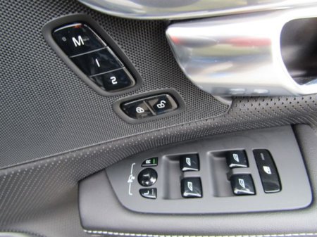 2021 Volvo S90 - thumbnail 25