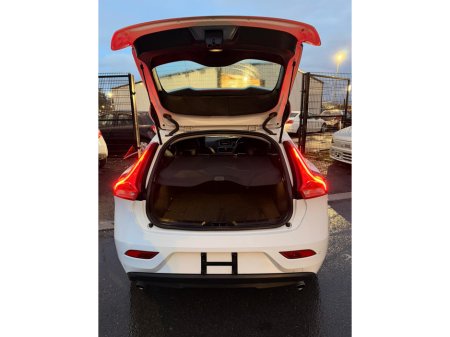 2014 Volvo V40 2.0 D4 ES AUTO €10,499 thumbnail