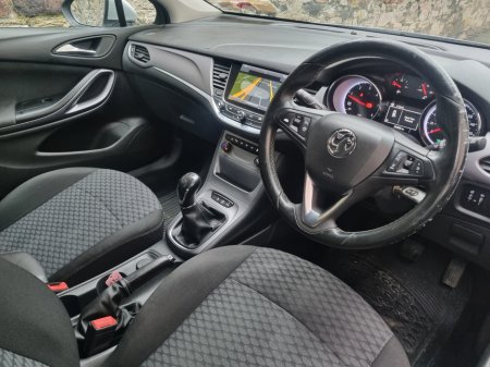 2017 Vauxhall Astra  €5,299 thumbnail