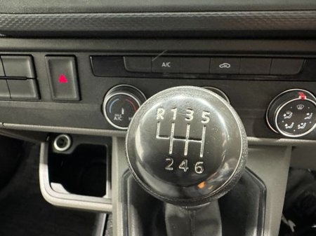 2021 Volkswagen Transporter - thumbnail 13