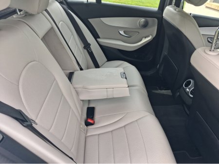 2016 Mercedes-Benz C Class - thumbnail 18