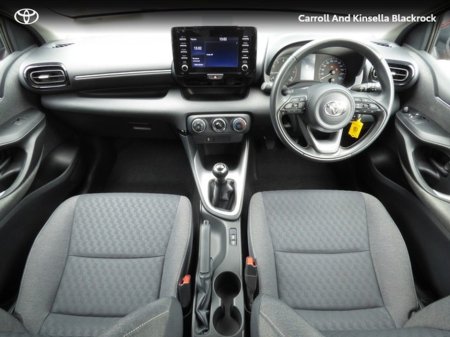 2020 Toyota Yaris 1.0 Luna Manual €18,450 thumbnail