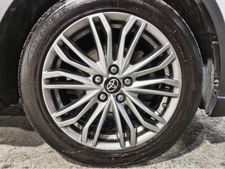 2022 Toyota C-HR 1.8 HYBRID SOL 4DR AUTO €21,995 thumbnail