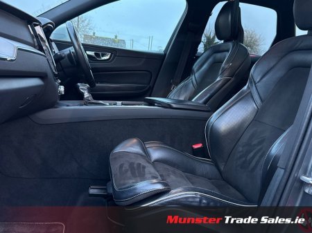 2018 Volvo XC60 D4 190HP AWD R-DESIGN €28,950 thumbnail