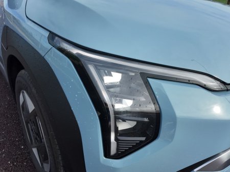 2026 Kia EV3 - thumbnail 5