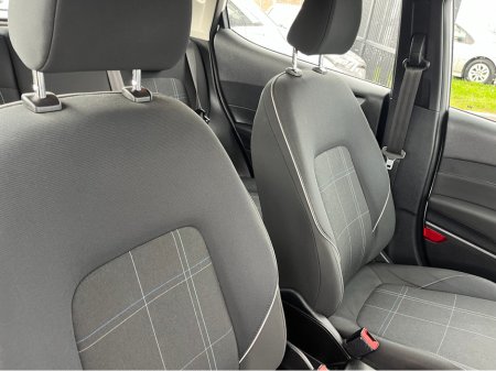 2018 Ford Fiesta 1.1 70PS 5M 5DR ZETEC €8,950 thumbnail