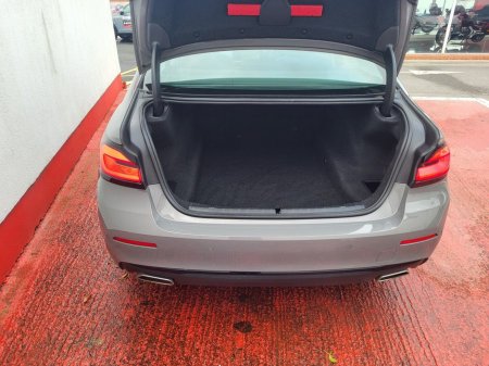 2022 BMW 5 Series 520d xDrive SE (MHT) €39,500 thumbnail