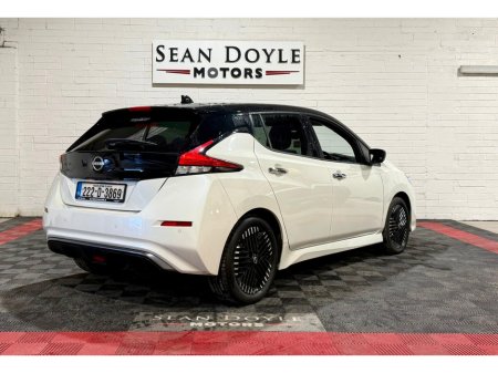 2022 Nissan Leaf 40K EV SV PREMIUM COLD PK 40KW MY2 €16,950 thumbnail