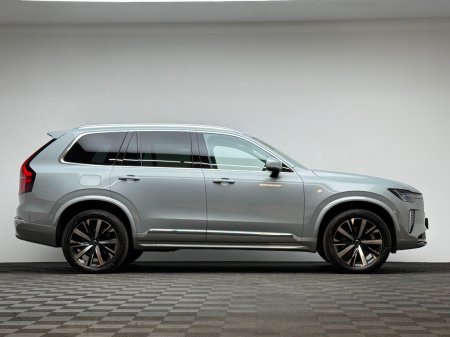 2025 Volvo XC90 - thumbnail 7