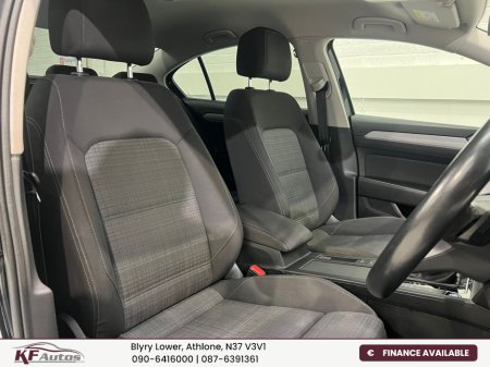 2020 Volkswagen Passat - thumbnail 16