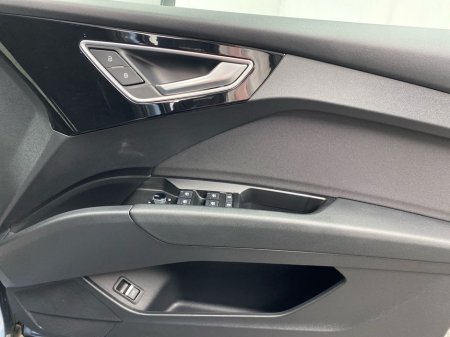 2024 Audi e-tron - thumbnail 12