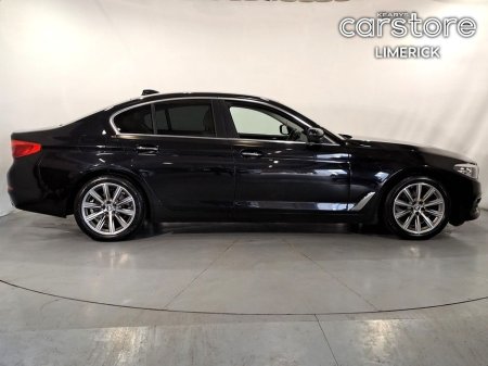 2018 BMW 5 Series - photo 2