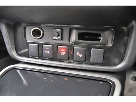 2018 Mitsubishi Outlander - thumbnail 24