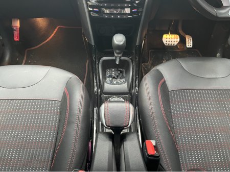 2018 Peugeot 2008 2018 PEUGEOT 2008 GT LINE 1.2 AUTOMATIC / CRUISE CONTROL / REVERSE CAMERA AND MORE €14,950 thumbnail