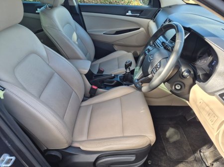 2017 Hyundai Tucson - thumbnail 11